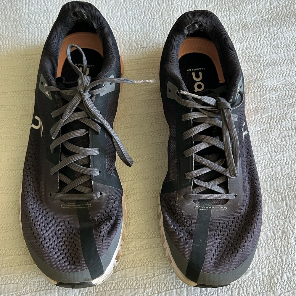 On Running Women's Gray and Pink Cloud-Style Athletic Sneakers - Picture 7 of 12
